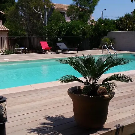 Апартаменты Bas De T3 55m2 Piscine *